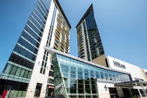 Продается квартира 98 м2 в  HILTON BATUMI, Батуми — 3+1 комн.