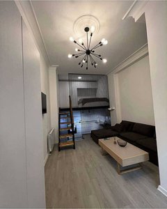 первый этаж двухэтажного дома в Батуми , Батуми — 1+1 комн.