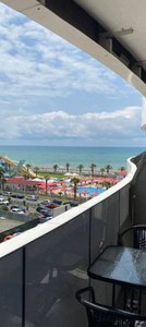Продаётся студия в ORBI Residence! Площадь: 28 м² Цена: 45 000 $  Студия с новым качественным ремонтом, полностью готова к проживанию или сдаче в аренду. Расположена в современном комплексе ORBI Волна, всего в нескольких минутах от моря.  Преимущества: • Новый ремонт и современный интерьер • Удобная планировка • Развитая инфраструктура комплекса • Высокий арендный потенциал • Отличный вариант для инвестиций, Батуми