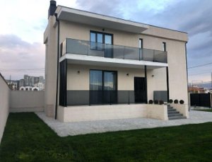 Продаж дома в Сабуртало, Тбилиси — 4+ комн.