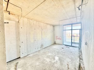 Видовая студия в белом каркасе, Аллея Героев, Батуми — Сту комн.