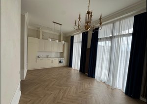 Apartment for sale in Saburtalo,on University Street, Тбилиси — 1+1 комн.