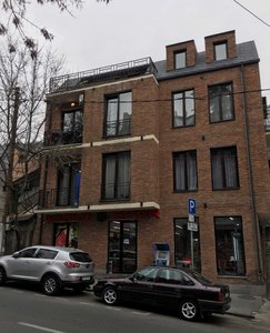 Apartment for sale in Mtatsminda on Amagleba Street., Тбилиси — 1+1 комн.