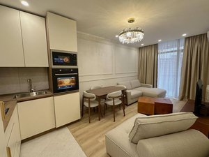 1+1 НА АЛЛЕЕ ГЕРОЕВ, Bagrationi Residence, Батуми — 1+1 комн.
