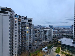 Apartment for sale in Saburtalo on Marshal Gelovani Avenue., Тбилиси — 1+1 комн.