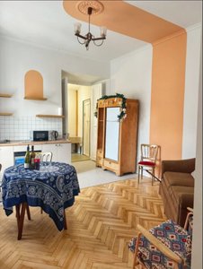 Apartment for sale in Sololaki on Atoneli Street., Тбилиси — 1+1 комн.