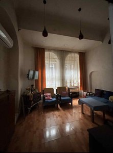 Продаётся коммерческое помещение, Тбилиси — 4+ комн.