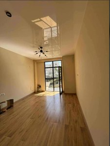 Apartment for sale in Saburtalo on Avto Varazi Street, 32 sq m. , Тбилиси — 1+1 комн.