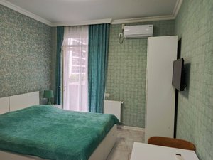  Продаётся светлая квартира, Батуми — Сту комн.
