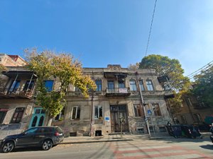 Apartment for sale in Chugureti on Chitaia Street, Тбилиси — 2+1 комн.