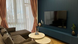 Продаётся  стильная и просторная 3-комнатная квартира по ул. Багратиони 129., Батуми — 2+1 комн.