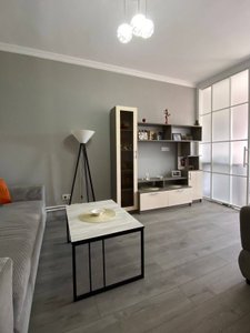 2+1 в Тбилиси на улице Самтредиа, Тбилиси — 2+1 комн.