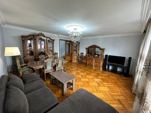 Квартира на ул. Чавчавадзе, Батуми — 4+ комн.