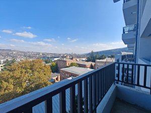 Apartment for sale on Chitadze Street in Mtatsminda, Тбилиси — 3+1 комн.