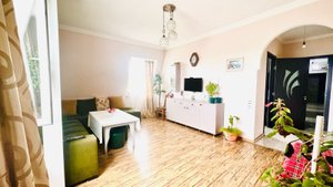  5-комнатная квартира в районе аэропорта, Батуми — 4+1 комн.