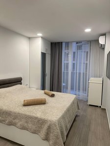 Студия 33 м², ул. Нижарадзе 18, Sunrise, Батуми — Сту комн.